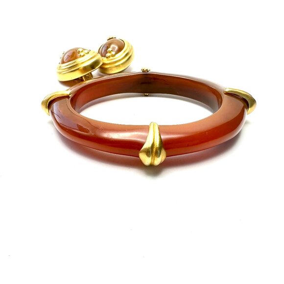 Vintage '80s Liz Claiborne Butterscotch Resin Bangle & Clip-on Earrings — EUC - Picture 11 of 11